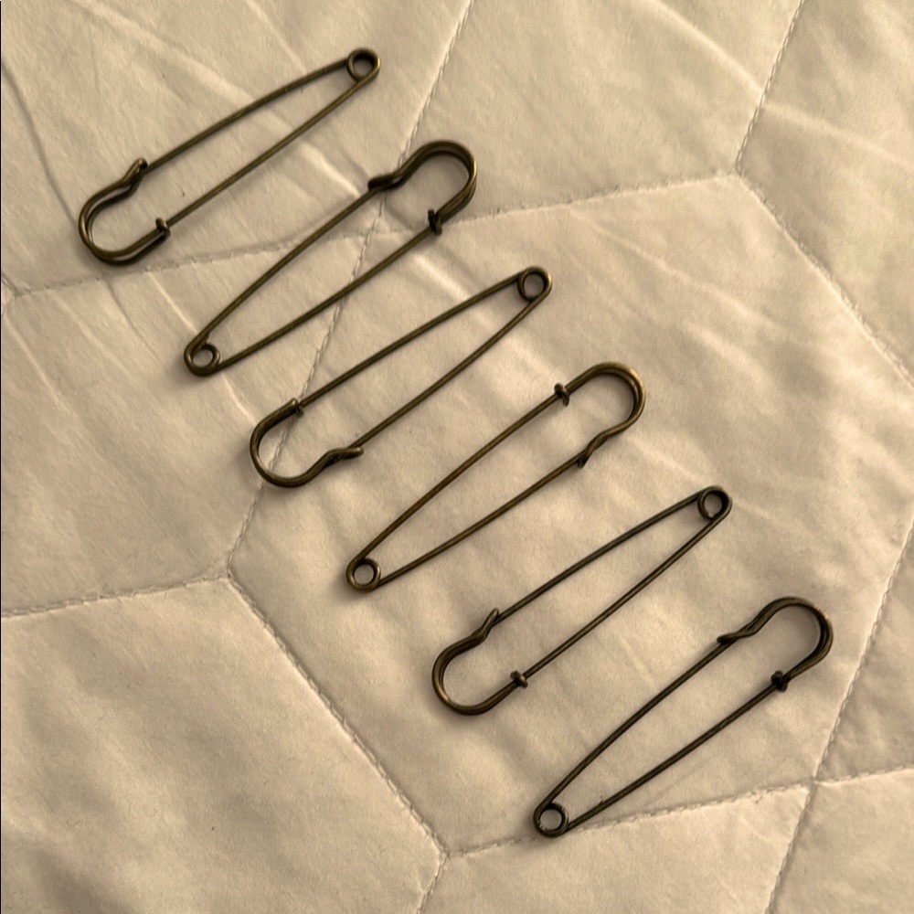 Set of 6 Kilt Pins